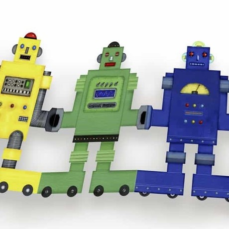 שרשרת דמויות מנייר – רובוטים