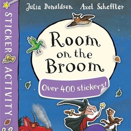 Room On The Broom Sticker Book טרמפ על מטאטא מדבקות